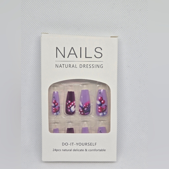 Purple Floral DIY Nail Set - Picture 2 of 2